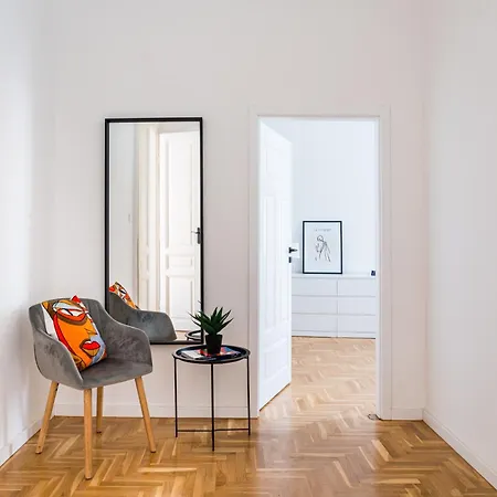 Apartment Spirit *